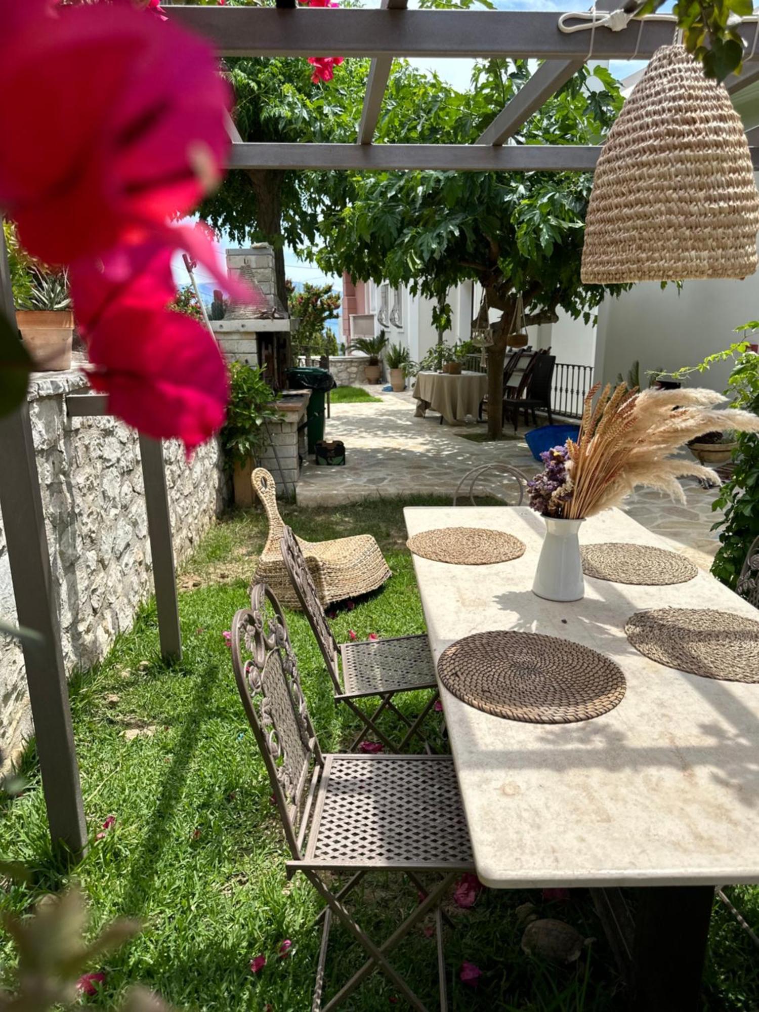 Kores Villas นีดรี ภายนอก รูปภาพ