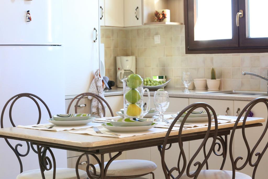 Kores Villas นีดรี ภายนอก รูปภาพ